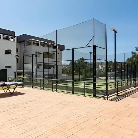 Ven Descansa Y Conoce Málaga